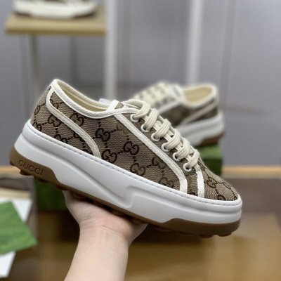 Gucci古驰 采用杏色经典GG帆布制成女款运动休闲厚底鞋