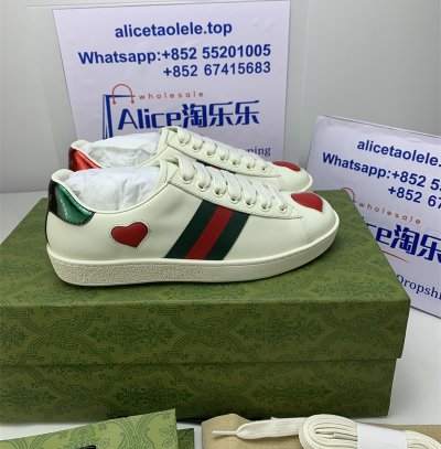 Guc*ci ACE Embroidered Heart low-top sneaker