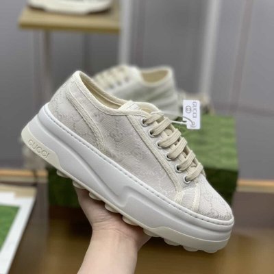 Gucci古驰 采用米色经典GG帆布制成女款运动休闲厚底鞋