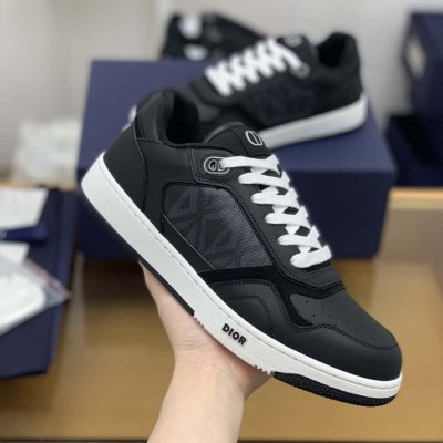 DIOR迪奥 采用黑色光滑牛皮革精心制作B27 低帮运动鞋
