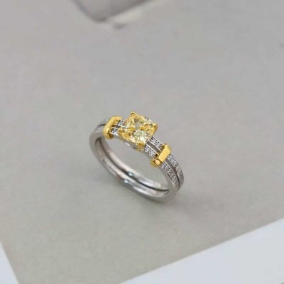 新款??TIFFANY&Co.蒂芙尼分色方形黄钻戒指