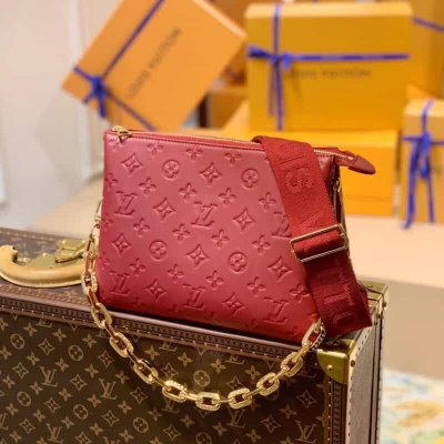Louis Vuitton LV Coussin PM bag M59275葡萄红
