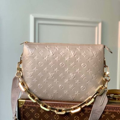 〖Coussin 中号手袋〗M57783 Louis Vuitton LV Coussin PM bag
