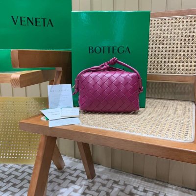 Bottega Veneta LOOP 编织小方包 666683朱砂红