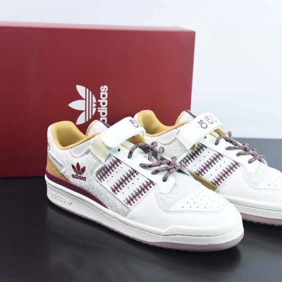 阿迪达斯/Adidas 阿迪三叶草低帮板鞋 白红棕 货号：IE1898