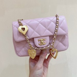 CHANEL CF限量版爱心吊坠链条包 AS3456粉色