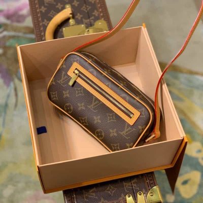 Louis Vuitton LV 中古小肩包 M51183