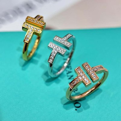 （5钻）??Tiffany&co 蒂芙尼 经典款T字系列 5钻双T戒指 ??