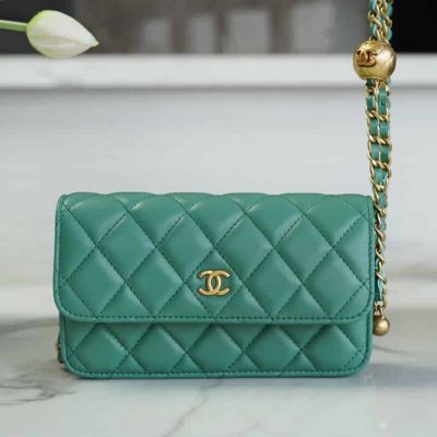 CHANEL 23C金属球手机包 AP3071浅绿