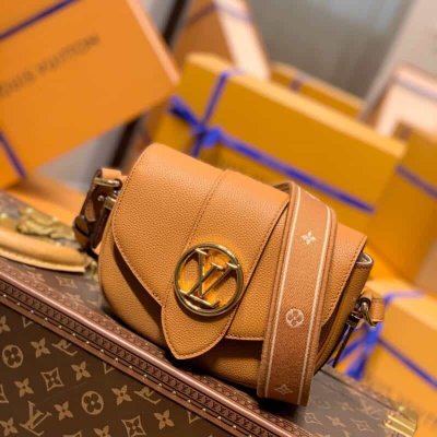Louis Vuitton LV Pont 9 Soft 中号马鞍包 M58968金橘色