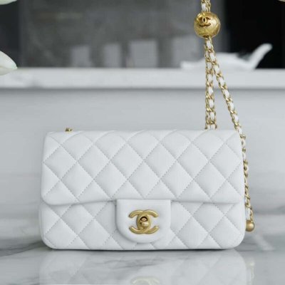 CHANEL 23?? 金属球 Mini 仙女白 AS1787