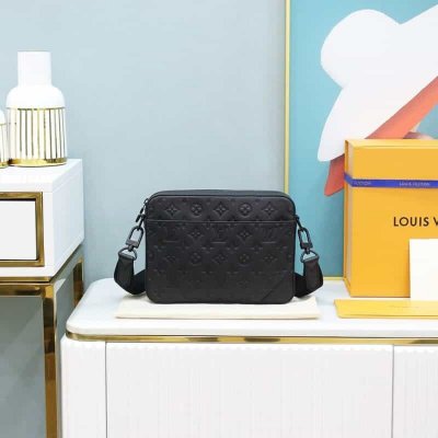 Louis Vuitton LV Duo Messenger邮差包 M69827