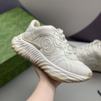 GUCCI情侣款男女款波浪老爹鞋
