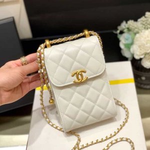 Chanel 2021早秋高级手工坊小金珠系列手机包 AP2291白色