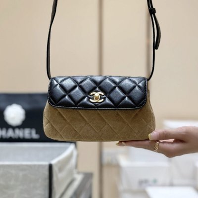 CHANEL 25A麂皮拼色翻盖包AP4677