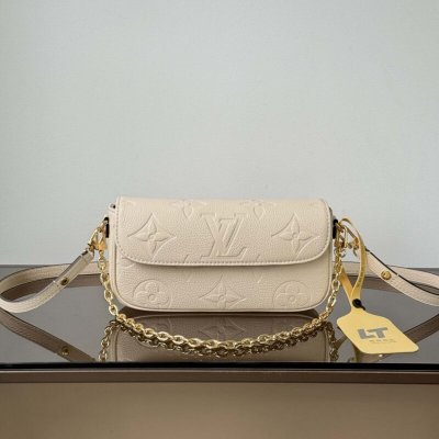 【特级原厂】 Wallet ON Chain IVY手袋 型号: M82210奶白压花 动态芯片版