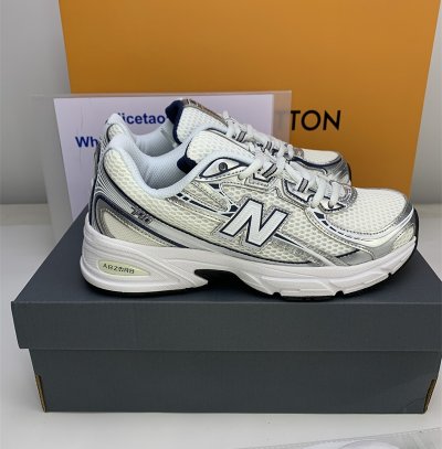 New Balance 740 休闲鞋