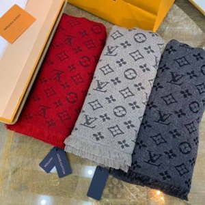 LV路易威登100%羊毛男士毛线围巾m78526 LV路易威登100%羊毛男士毛线围巾m78526